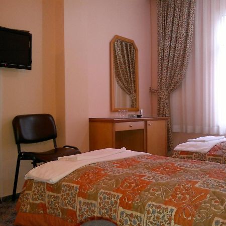 Yalta Hotel Istanboel Kamer foto