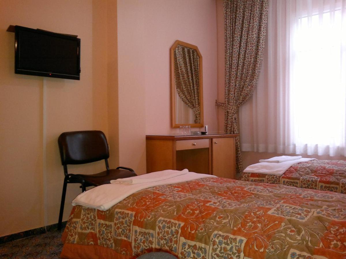 Yalta Hotel Istanboel Kamer foto